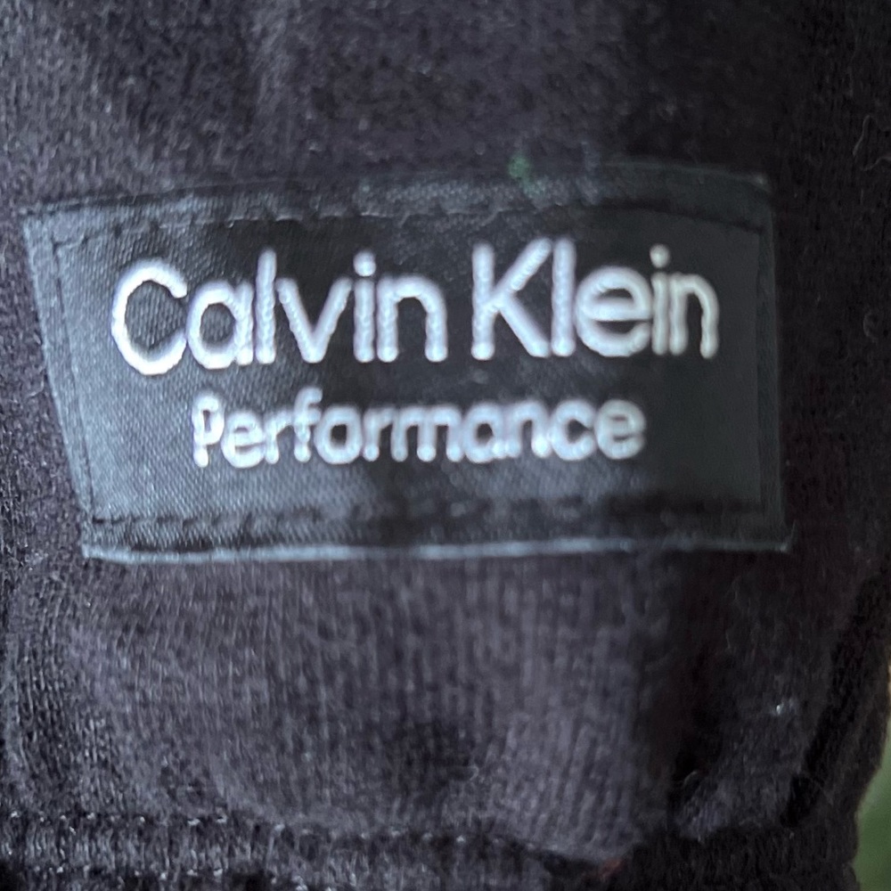 Calvin Klein Performance - Picture 3 of 5
